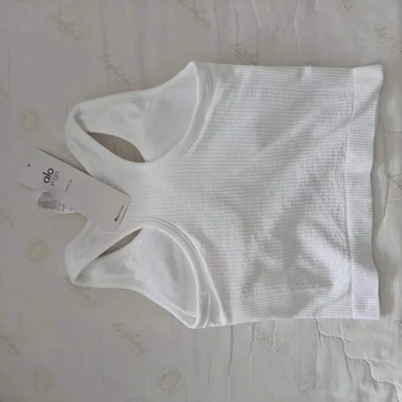 ALO Yoga top - Picture 3 of 5